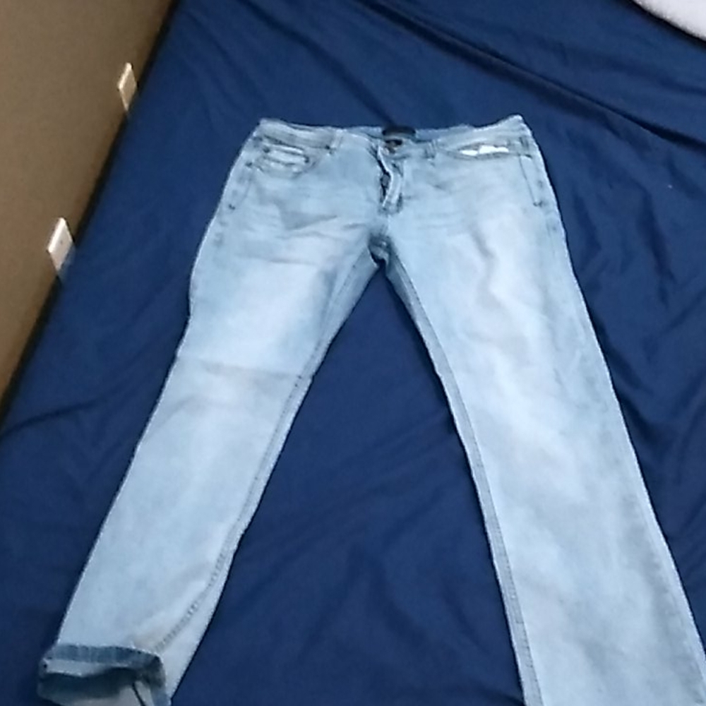 Skinny jeans